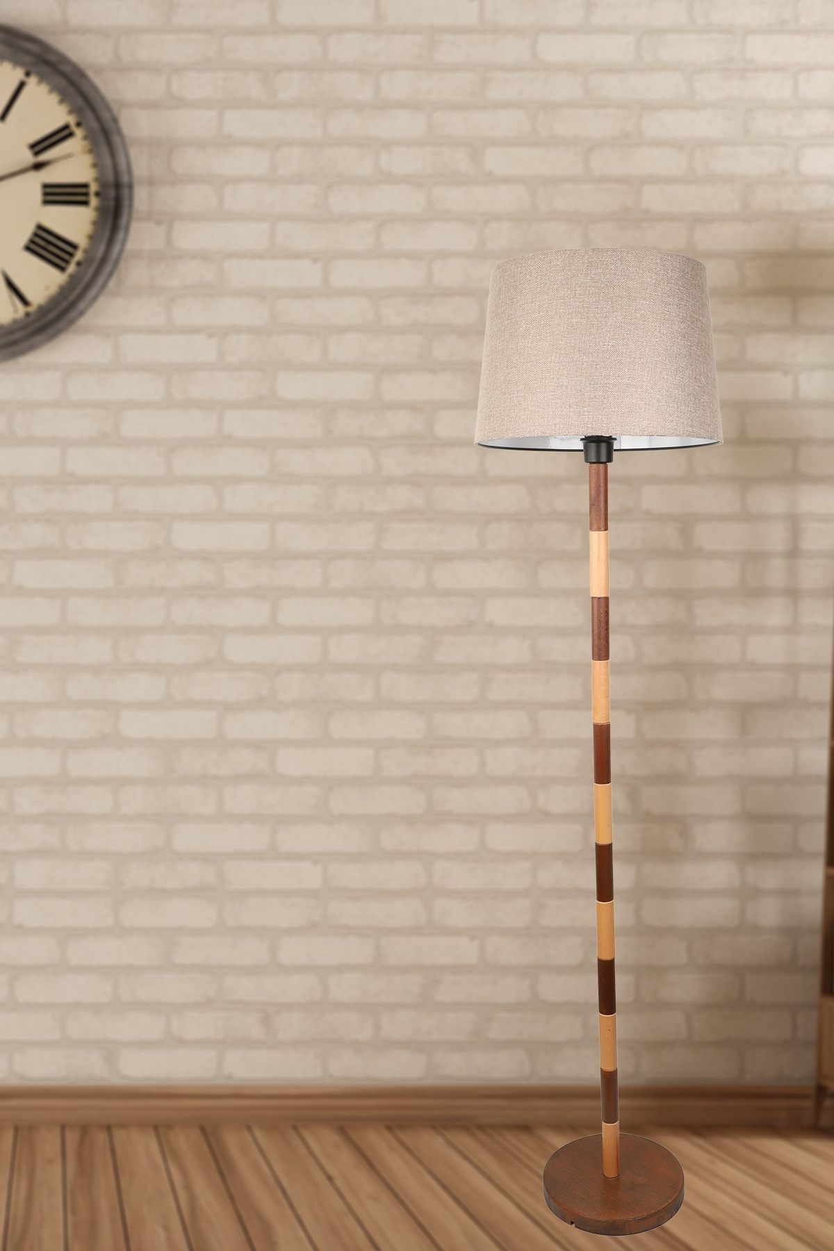 Solen Ahşap Lambader No:04 Hasır Şapka