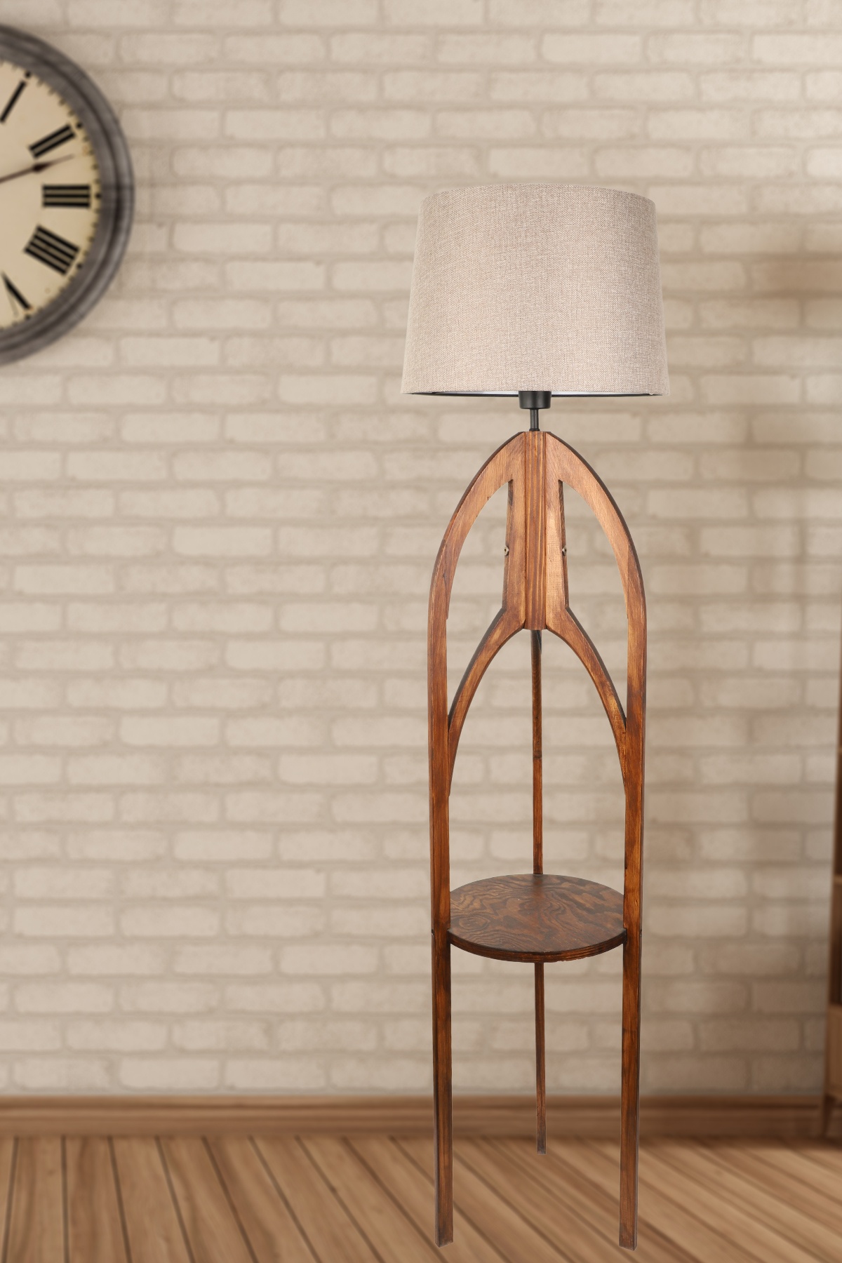 Solen Ahşap Lambader No:01 Hasır Şapka